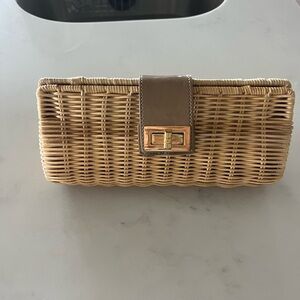 Straw clutch